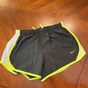 Nike Dri-Fit Medium Girls Shorts